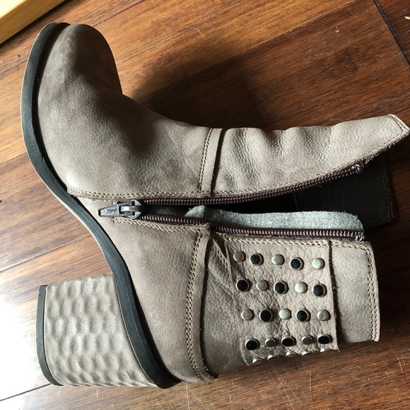 beautiful taupe ankle boots 37 - Picture 1 of 8